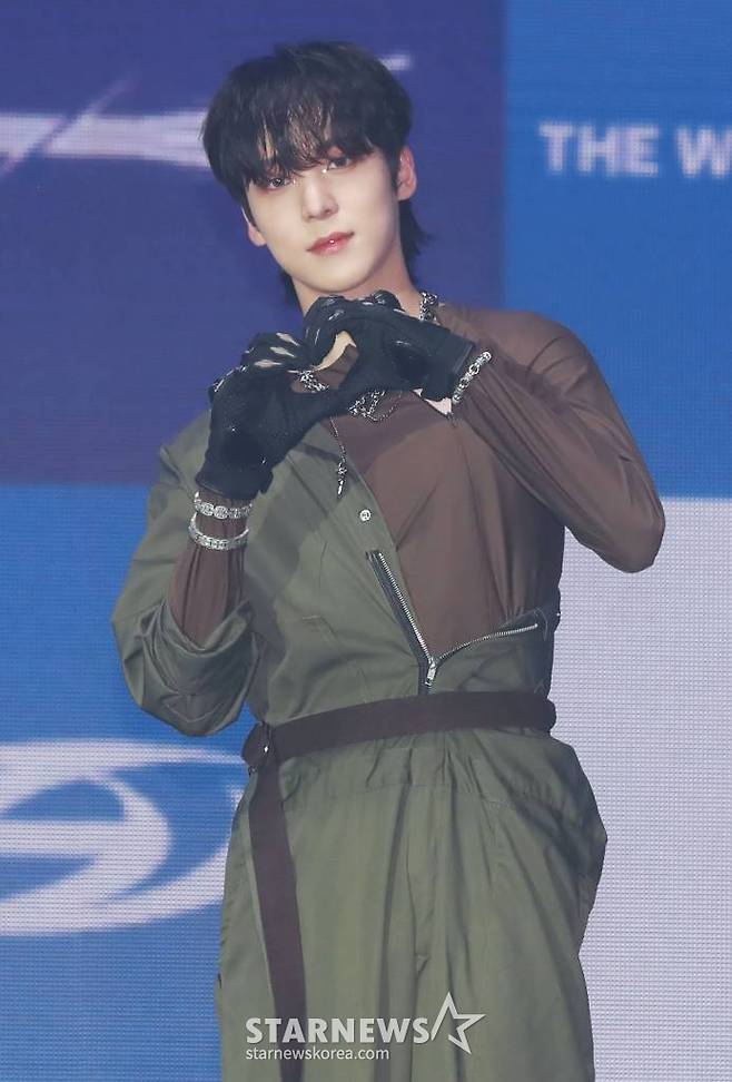 그룹 에이티즈(ATEEZ) 윤호가 15일 오후 서울 강서구 KBS 아레나에서 진행된 미니 9집 '더 월드 에피소드 2 : 아웃로우'(THE WORLD EP.2 : OUTLAW) 발매기념 쇼케이스에서 포즈를 취하고 있다. /2023.06.15 /사진=이동훈 기자 photoguy@