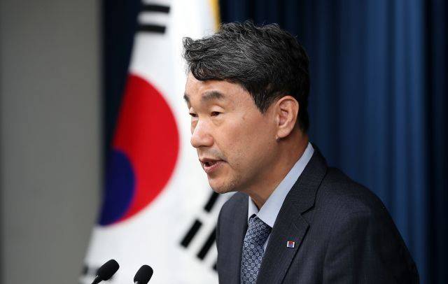 이주호 부총리 겸 교육부 장관이 지난 15일 오후 서울 용산 대통령실 청사에서 교육 개혁 추진 방안 관련 브리핑을 하고 있다. 대통령실통신사진기자단