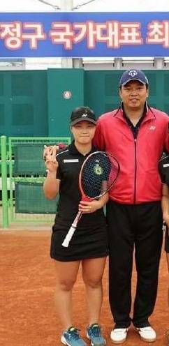 유영동 대표팀 감독과 문혜경. NH농협은행 제공