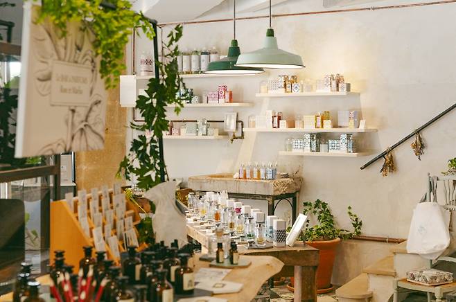 엑상프로방스의 여행을 향기로 추억하는 건 어떨까