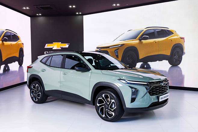 이달 말 인도를 시작하는 ‘쉐보레 트랙스 크로스오버’ 피스타치오 카키. [GM 제공]