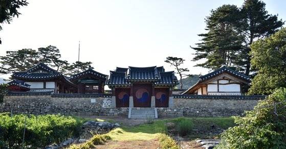 병자호란과 신미양요 때 순절한 충신 29명의 위패를 봉안한 강화도 충렬사 외경. [사진 문화재청, 한국민족문화대백과사전, 서울대 규장각한국학연구원, 이숙인]