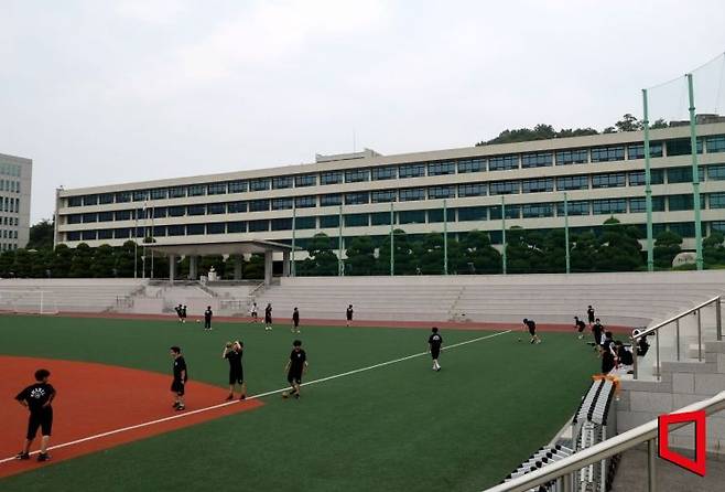 신일고등학교. 사진=허영한 기자 younghna@