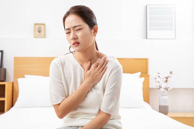 우리의 감정을 제어하는 뇌는 다른 신체 부위와 연결돼 있기 때문에 불안장애는 신체 반응으로 나타난다. [사진=클립아트코리아]