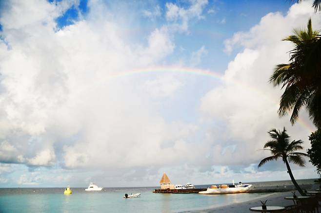 오젠 리조트에 뜬 무지개에 여행객의 마음도 떨린다. 사진제공|김관수(여행작가)