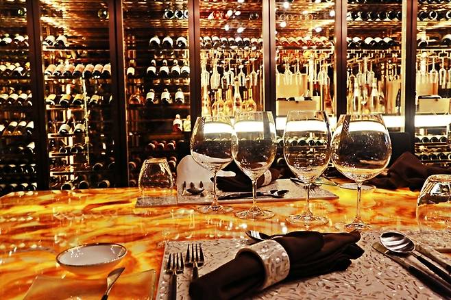 와인시음은 물론 즐길 수도 있는 CUVEE.  사진제공|김관수(여행작가)