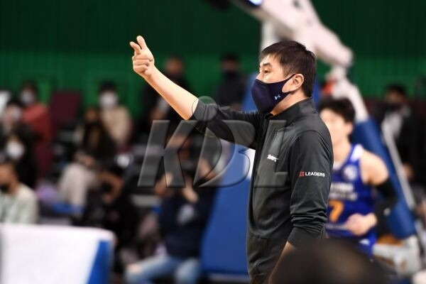 KCC 이상민 신임 코치. KBL 제공