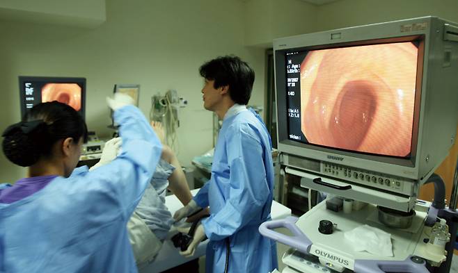 한국이 ‘젊은 대장암’ 세계 1위 된 이유