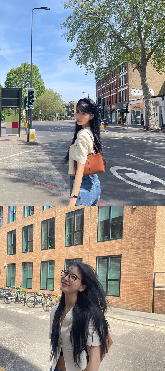 Bae Suzy posted an article 1 in London and several photos on his instagram on the 27th.On the other hand, Bae Suzy has starred in Kupang play Anna last year and collected topics.