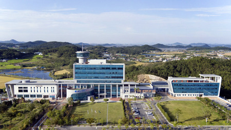 신안군은 7월3일부터 16일까지 '신안1004몰 2주년 축하이벤트'를 진행한다./ 신안군청