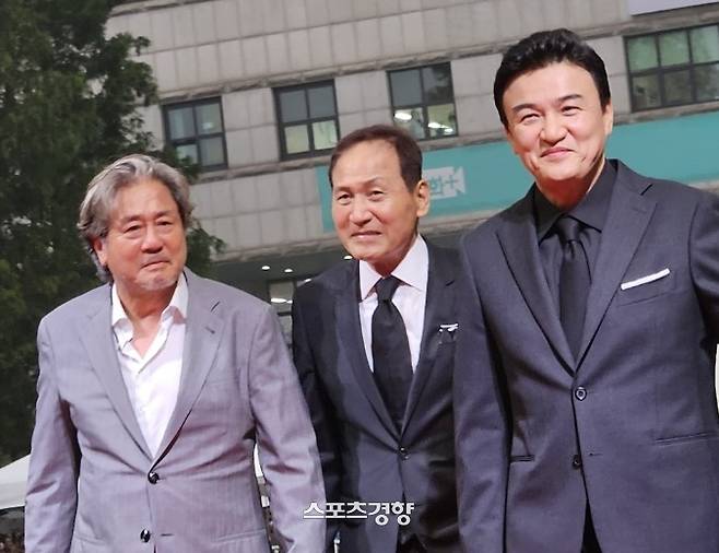 제27회 부천국제판타스틱영화제 개막식에 참석한 최민식, 안성기, 박중훈(왼쪽부터), 사진|이다원 기자