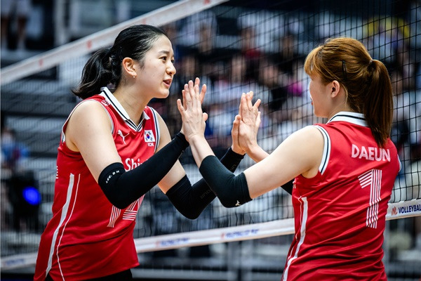 이다현(왼쪽) / 사진=FIVB 홈페이지 캡처