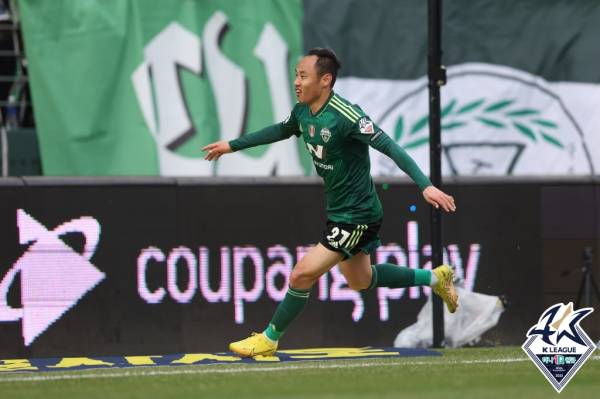 광주전 문선민의 세리머니.(사진=프로축구연맹)