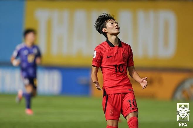 [서울=뉴시스] 고승민 기자 = 2일(현지시간) 태국 빠툼타니스타디움에서 열린 2023 AFC U-17 아시안컵 결승전 대한민국 대 일본 경기, 한국 진태호가 아쉬워하고 있다. (사진=KFA 제공) 2023.07.02. photo@newsis.com *재판매 및 DB 금지