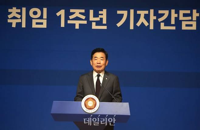 김진표 국회의장이 4일 국회 사랑재에서 취임 1주년 기자간담회를 하고 있다. ⓒ데일리안 박항구 기자