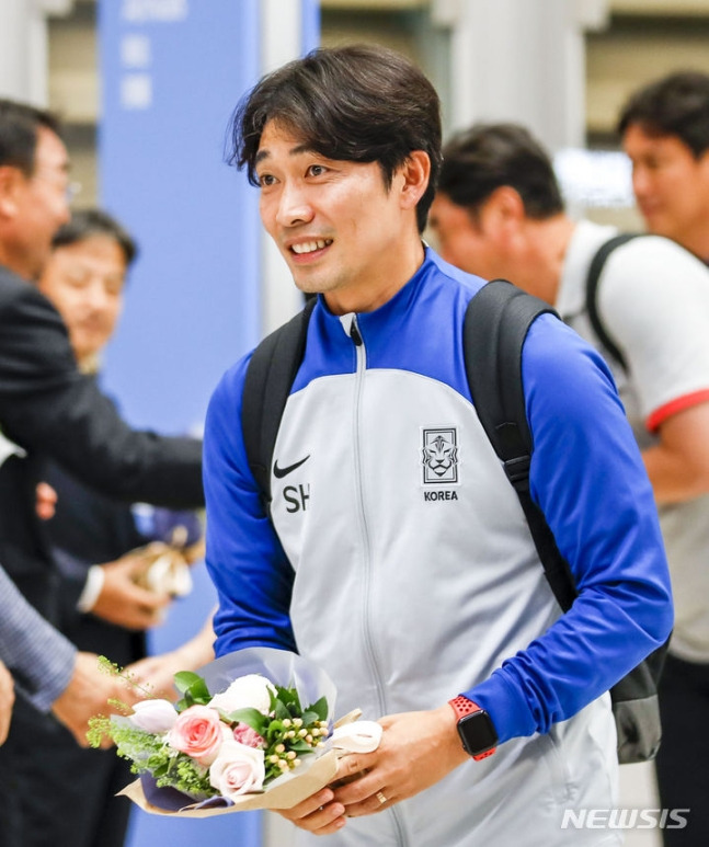 4일 귀국하는 변성환 감독.  /사진=뉴시스