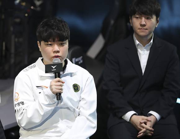 성희롱 논란에 휩싸인 한화생명e스포츠 소속인 '리그 오브 레전드' 프로게이머 클리드(본명 김태민)가 6일 자필 사괴문을 올렸다. [사진=뉴시스]