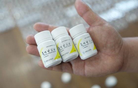 대전경찰청 안보수사대는 중국에서 밀반입한 마약류를 판매하고 투약한 사범 47명을 검거, 검찰에 송치했다. 사진은 경찰이 압수한 마약류 복방감초편. [사진 대전경찰청]