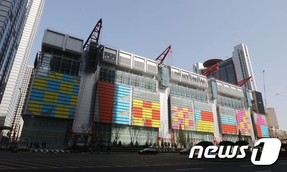 서울 여의도 더현대 서울 전경 ⓒ News1 박세연 기자 /사진=뉴스1