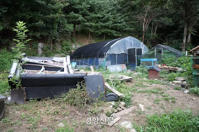 9일 변경된 서울-양평 고속도로의 종점 부근에 위치한 김건희 여사 일가 소유 부지의 모습.  양평|권도현 기자