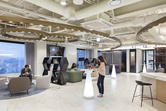 CBRE Seoul Workplace 360 - Cafe Green