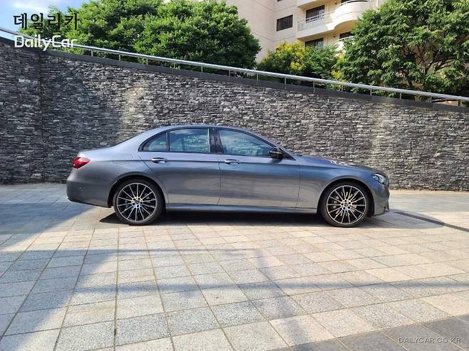 벤츠 E 350 4MATIC AMG 라인