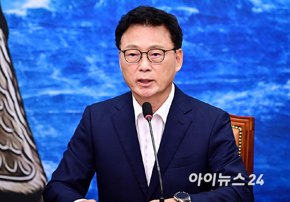 박광온 더불어민주당 원내대표가 12일 오전 서울 여의도 국회에서 열린 최고위원회의에서 발언을 하고 있다. [사진=곽영래 기자]