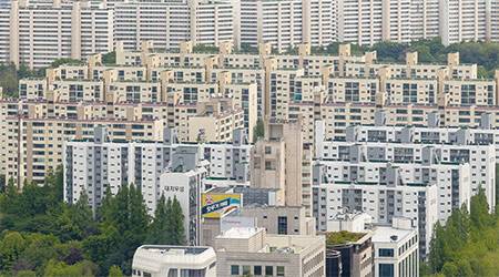 서울 강남구 대치동 ‘우쌍쌍(대치우성1차·쌍용1차·쌍용2차)’은 이웃 단지 은마아파트 못잖게 재건축 사업성이 높은 단지로 꼽힌다. (윤관식 기자)