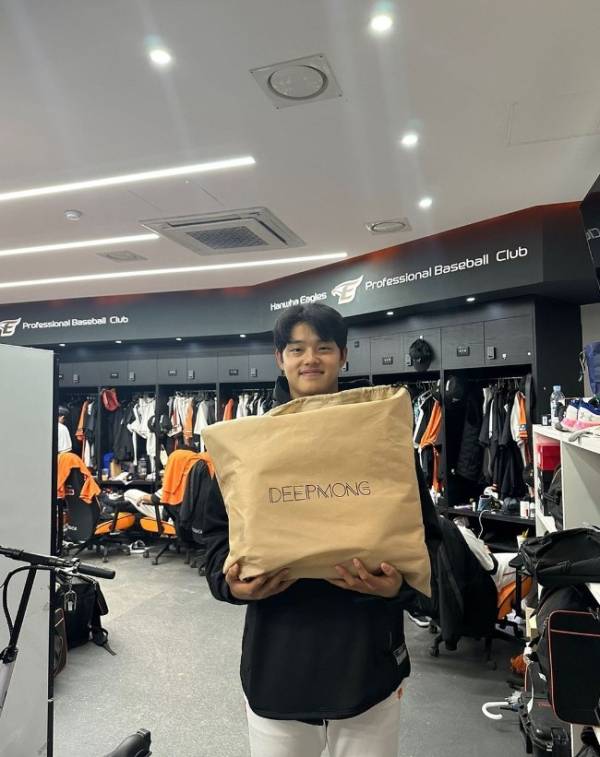 베개는 과학이다. 사진=문동주 SNS 캡처&nbsp;