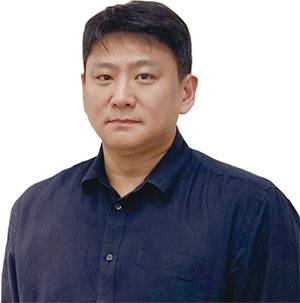 김준형 엘케이벤쳐스 부사장한국외국어대 일본어학, 전 에이치아이 한국지사장, 전 아크로디아 한국법인장, 전 세중 기획실장 사진 엘케이벤쳐스