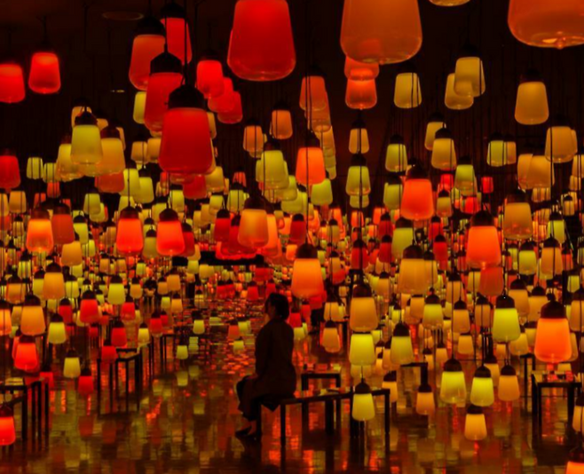 ‘숲과 회전하는 나선형 램프’ 작품 / 사진=팀랩 공식 홈페이지