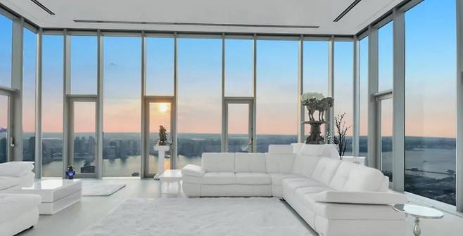 뉴욕 맨해튼 리어나도 거리에 있는 고급 아파트. 방 6개와 화장실 5개가 있는 278㎡(84평)짜리다. 월세가 무려 15만달러(약 1억9000만원)에 달한다. /리얼터닷컴