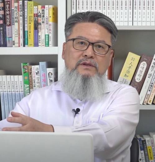 백재권 사이버한국외국어대학교 겸임교수. 사진=유튜브 캡처