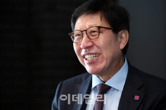 박형준 부산시장이 지난 21일 서울 영등포구 여의도에서 이데일리와 인터뷰를 하고 있다. (사진=노진환 기자)