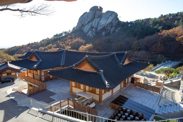 ▲화암사는 진표율사가 금강산의 남쪽에 창건한 사찰이다.Ⓒ고성군