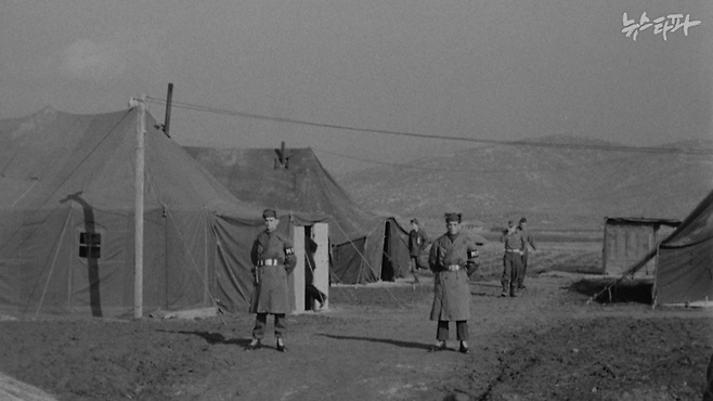 1951년 10월부터 개성 인근 판문점에서 정전협상을 재개한다.&nbsp;