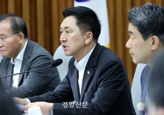 People Power Party leader Kim Gi-hyeon speaks at a meeting of the ruling PPP and government on unifying a management system for daycare centers and kindergartens at the National Assembly on July 28. Bak Min-gyu, Senior Reporter