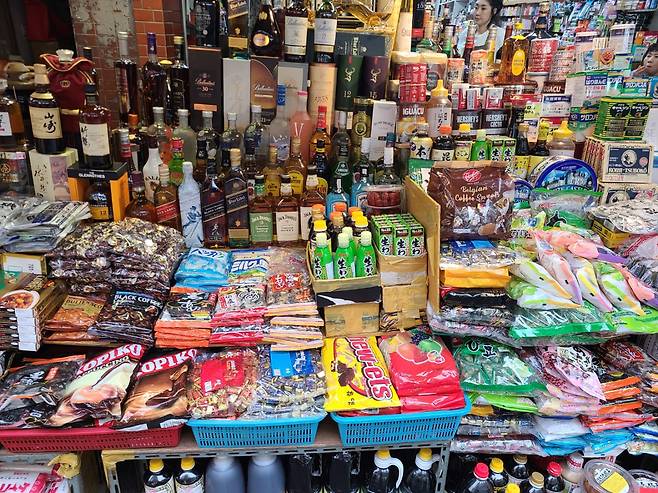 US and Japan-made and imported products are sold at a shop in Gukje Market. (Jung Min-kyung/ The Korea Herald)