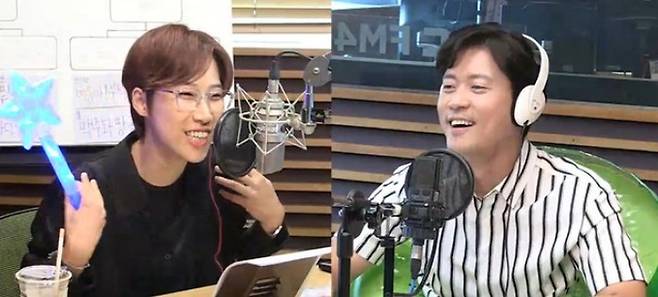 MBC FM4U ‘두시의 데이트 재재입니다’ DJ 재재(사진 왼쪽), 김대호 MBC 아나운서(〃오른쪽). MBC 보이는 라디오 캡처