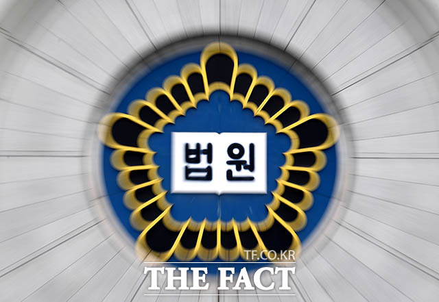 장애의 원인이 되는 질병이 국민연금 가입 이후 발생했다면 장애연금을 지급해야 한다는 법원 판단이 나왔다./더팩트 DB