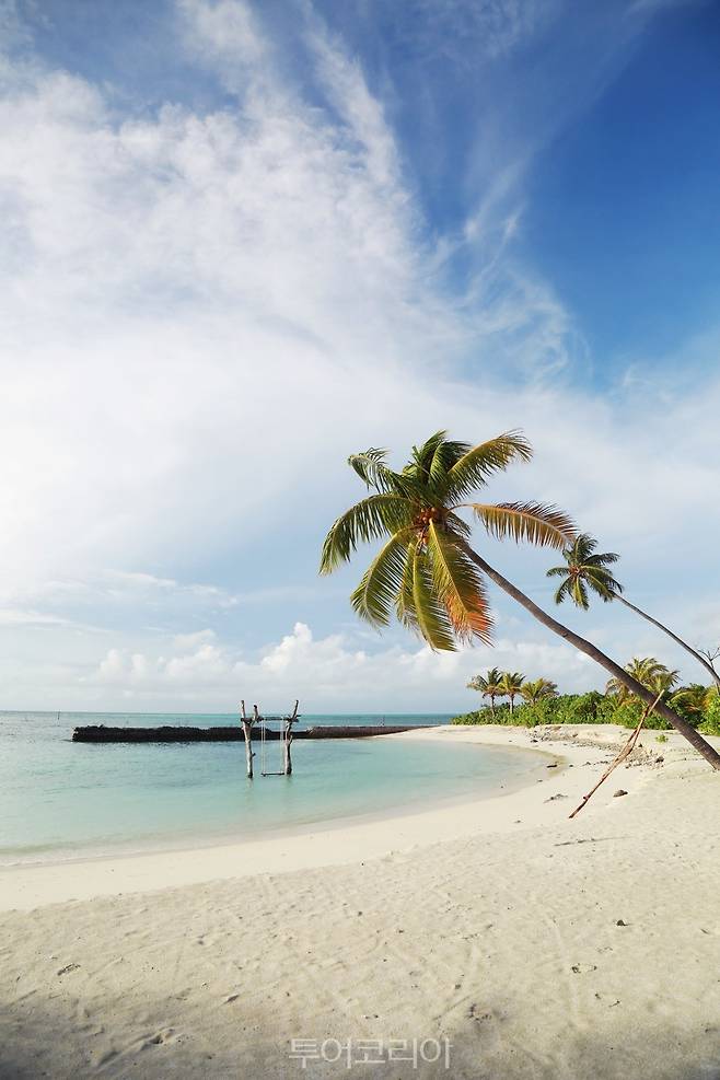 앳모스피어 카니푸시의 한적한 해변 (사진. 김관수)