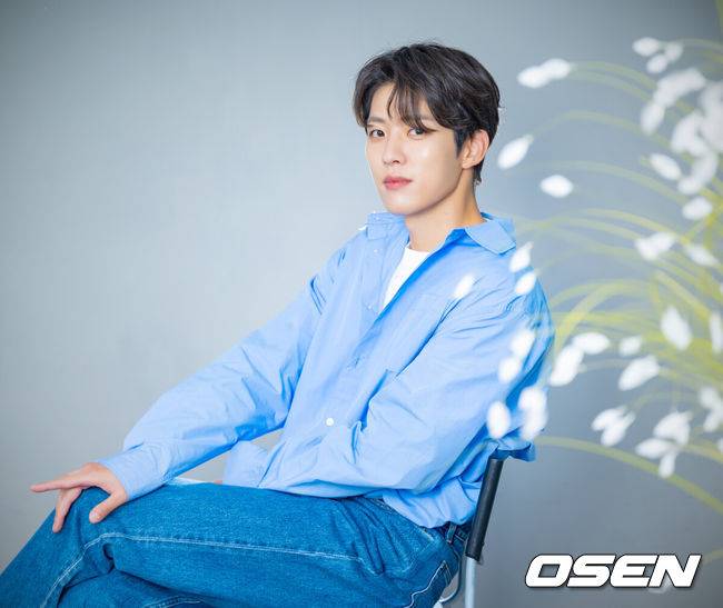 [OSEN=민경훈 기자] MBC 금토드라마 '넘버스 : 빌딩 숲의 감시자들'에서 심형우 역을 열연한 인피니트 이성열이 서울 마포구 OSEN 사옥에서 드라마 종영 기념 인터뷰를 가졌다.인피니트 이성열이 인터뷰에 앞서 포즈를 취하고 있다. 2023.07.31 /rumi@osen.co.kr