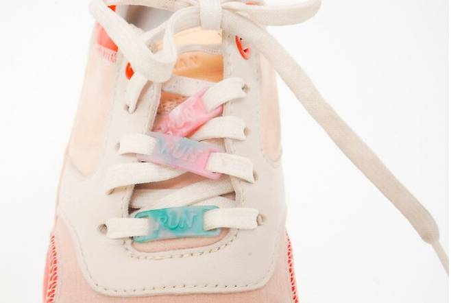 병뚜껑으로 만든 듀브레. 출처=월간뚜껑(https://instagram.com/cap.cycling)