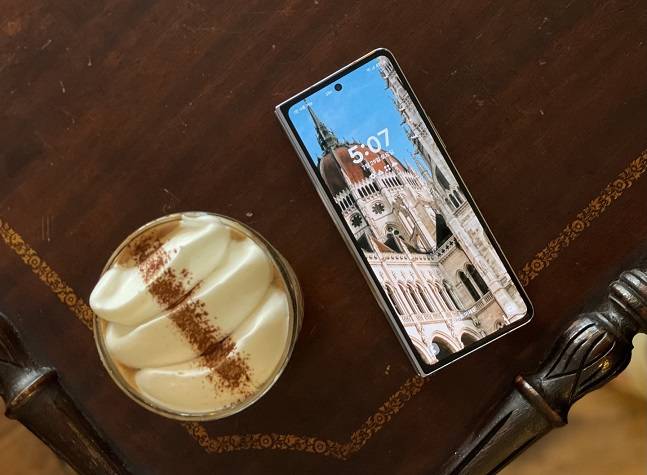 갤럭시Z폴드5./사진=백유진 기자 byj@