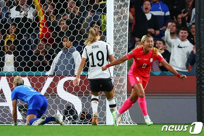 독일을 상대로 선제골을 넣은 조소현 ⓒ AFP=뉴스1
