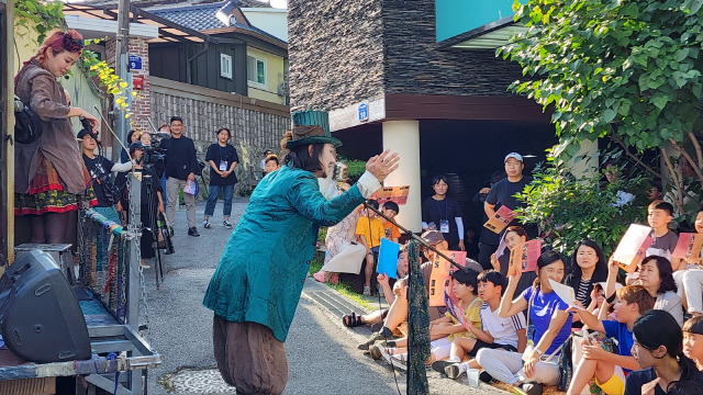 ▲ 텐스푼 음악축제가 3일 춘천 담 작은 도서관에서 개막했다.