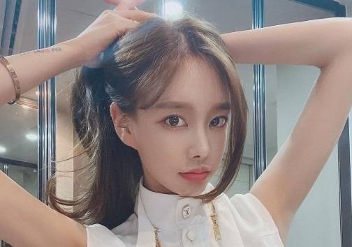 2년 연속 ‘NH콕뱅크와 함께하는 아프리카TV BJ 대상’을 거머쥔 BJ 김시원. [사진출처 = SNS]