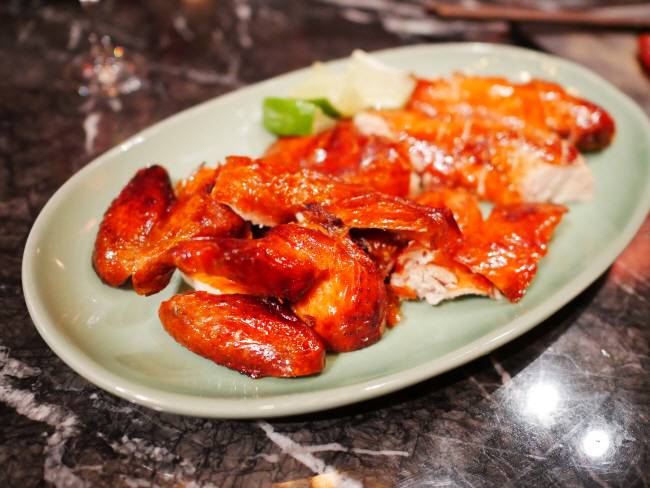 서울 강남 ‘하카’의 광둥식 오리요리.