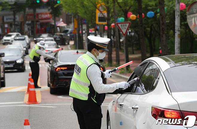 주간 음주단속 자료사진. ⓒ News1 김영운 기자