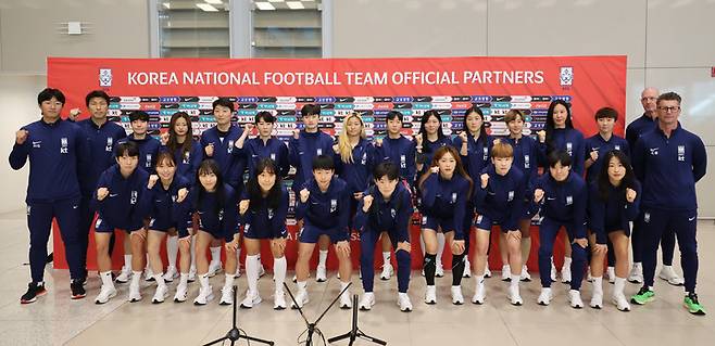 5일 인천공항을 통해 귀국한 한국 여자축구대표팀 사진=연합뉴스